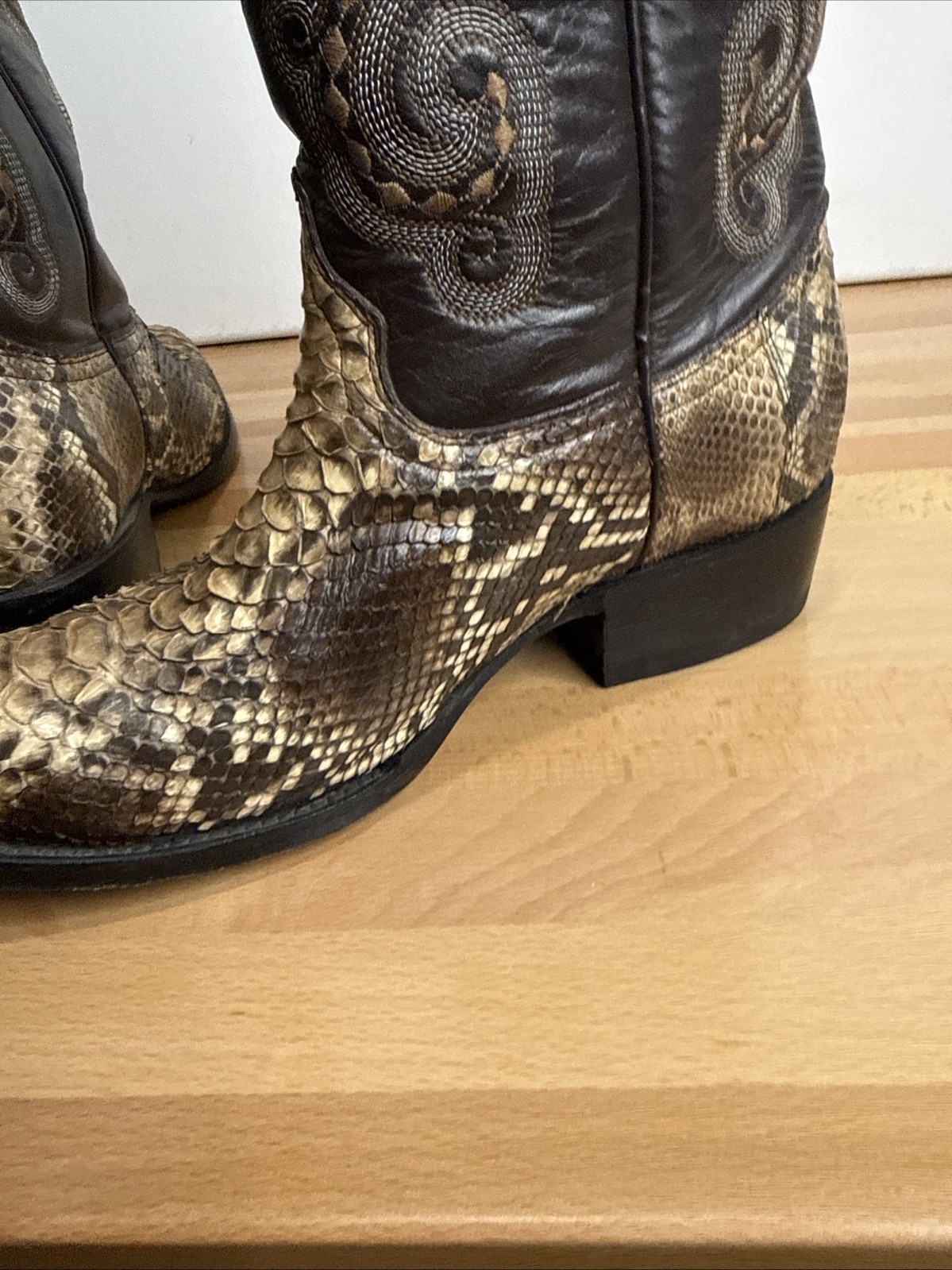 CEBU Genuine Back-Cut Python Snakeskin Western Co… - image 22