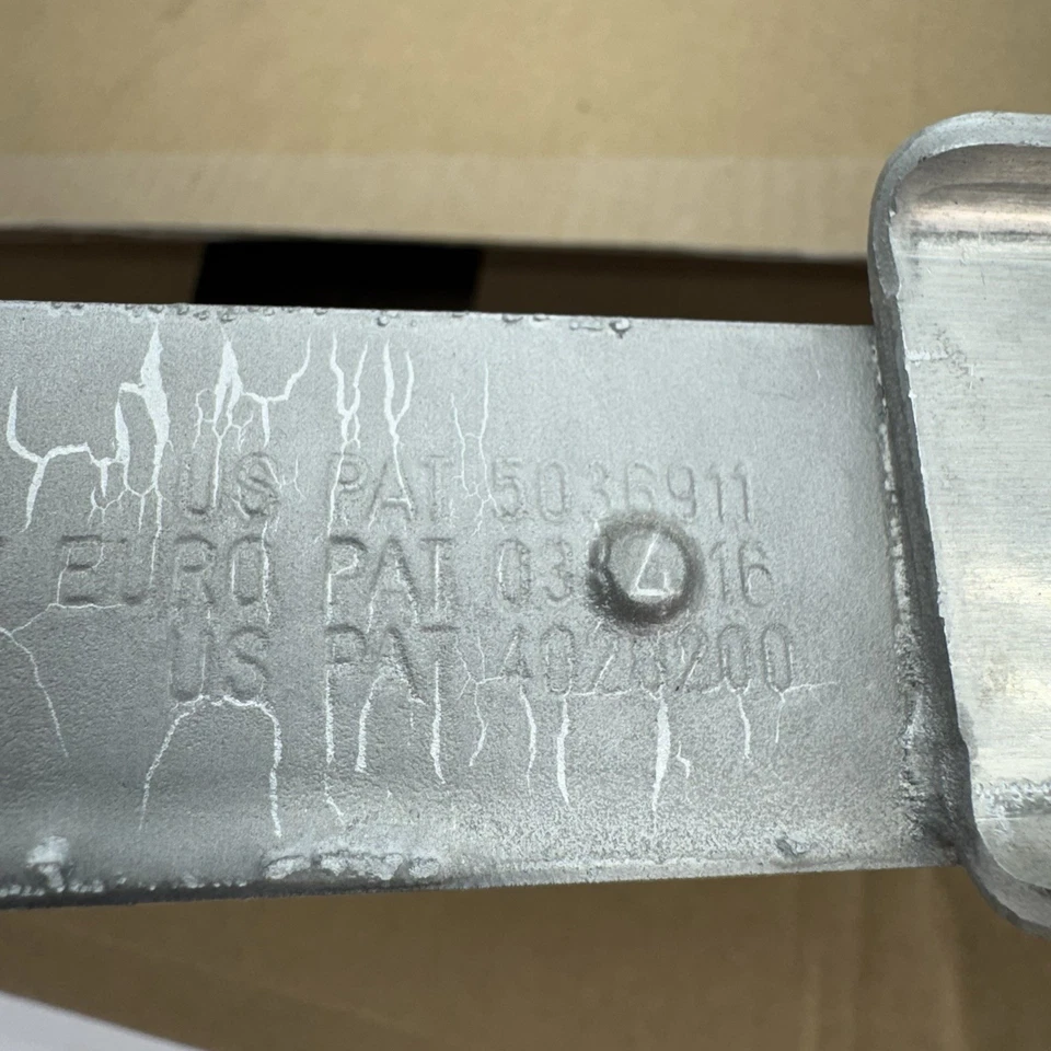 08-14 Ford E-150 E-250 4,6 L transmisión automática enfriador de aceite 9C2Z7A095A OEM Foto 4 de 4