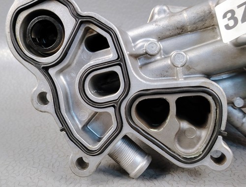 MINI COOPER COUNTRYMAN TURBO ENGINE OIL FILTER HOUSING OIL COOLER 11428643745 - Picture 8 of 14