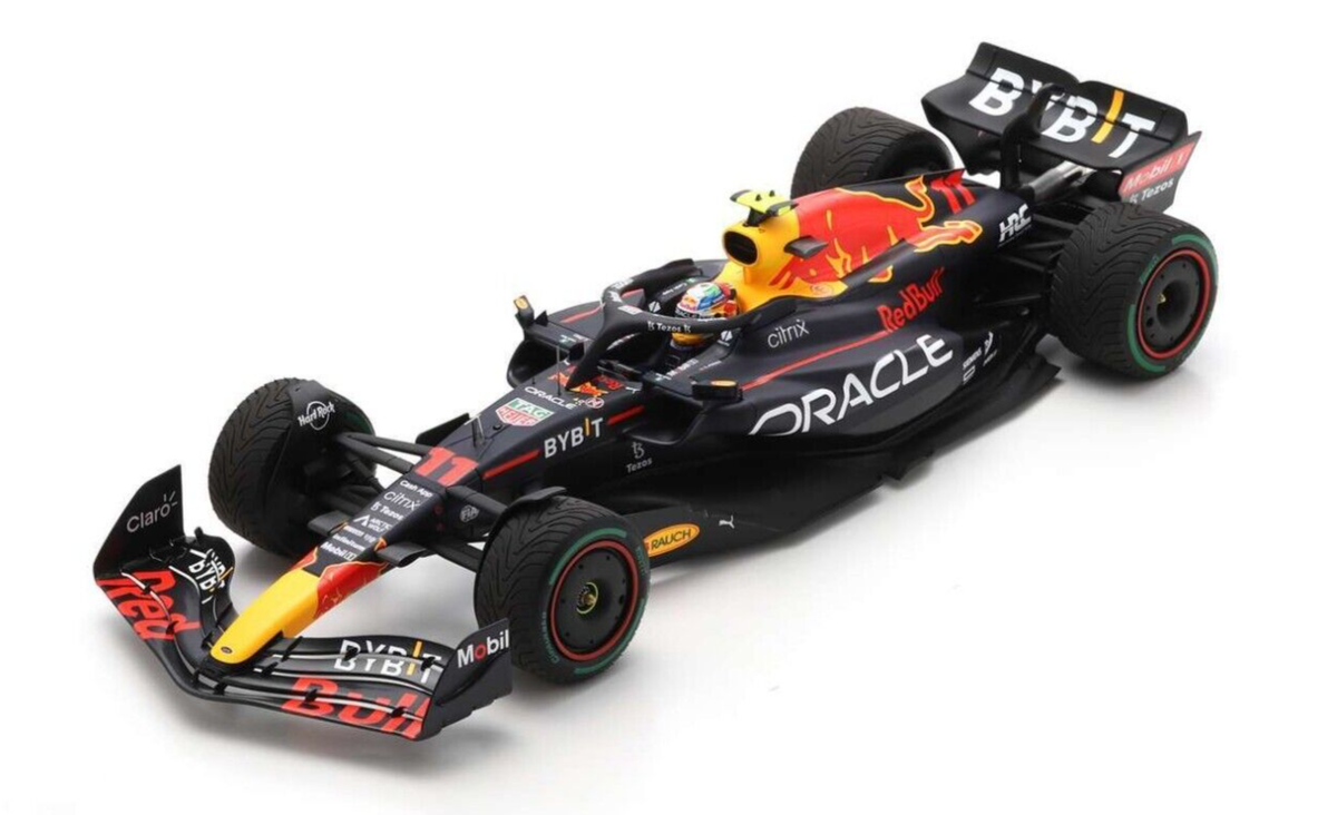 Red Bull Racing RB18 Sergio Perez #11 Singapore GP 2022 18S778 1