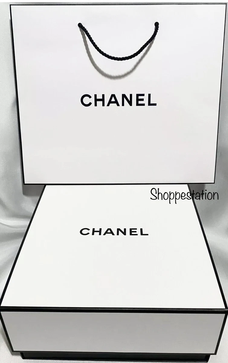 CHANEL Signature Square Empty White Box 8.5 x 8.5 x 3.75 + Large Paper  Bag