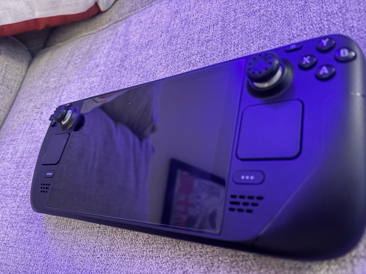 S*a様 Valve Steam Deck 64 GB Valve Steam Deck 64GB Brand New - Ships Next Day - Factory Sealed