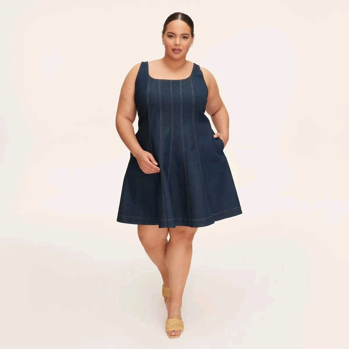 Mini abito Kate Spade New York con cuciture in denim blu scuro donna taglia 26 nuovo