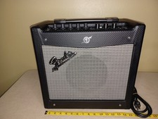 Fender Mustang I (V.2): 20 watt Guitar Combo Amplifier - Black #016