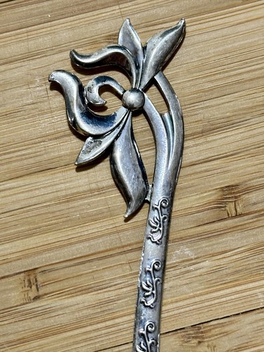 Elegant Vintage Tungsten Silver Floral Hair Stick – Unique Handmade Accessory