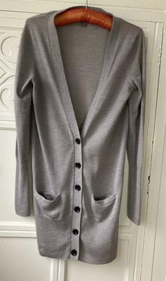 GAP-graue lange Strickjacke aus 100% italienischer Merinowolle. Größe: XS Maße unten.