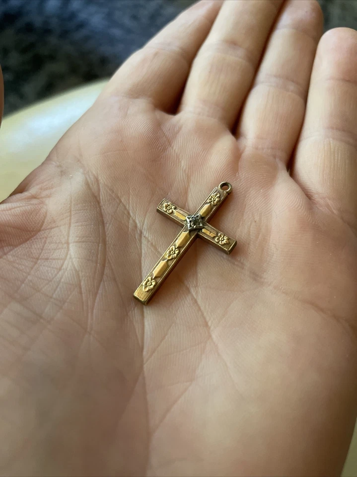 Vtg Antique Ornate 1/20 12K G.F. Yellow Gold Filled Pendant Floral Thick - Image 2 of 4