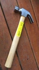 450 G (160 z) Wooden Handle Claw Hammer-Brand New