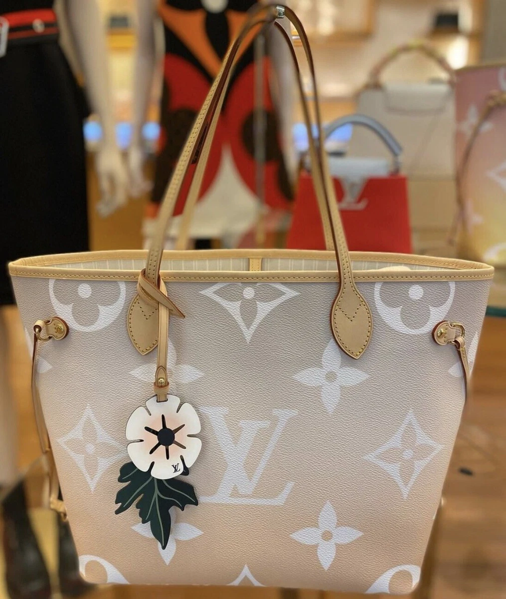 Louis Vuitton LOUIS VUITTON Neverfull MM Giant Monogram Pastel Tote