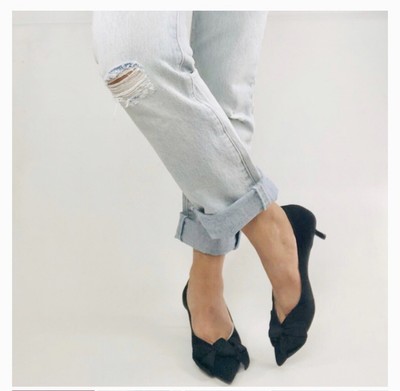 black mid height heels
