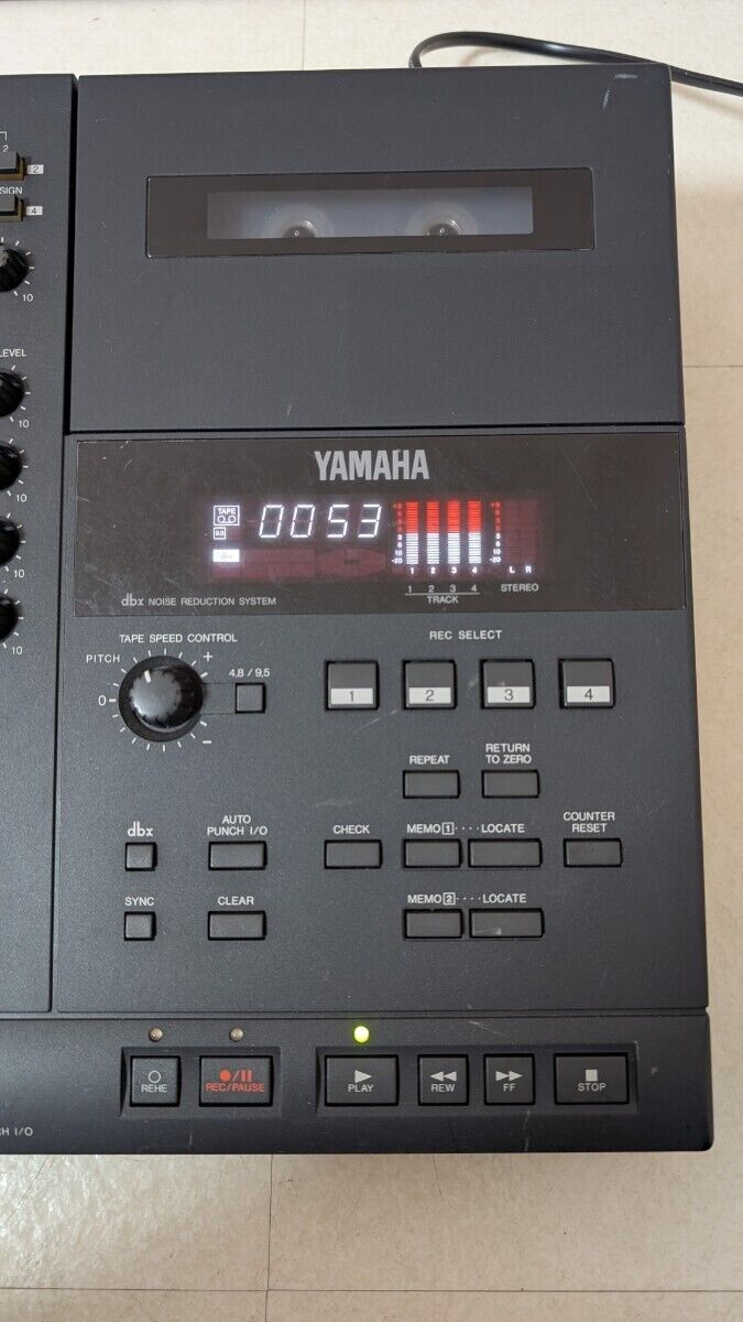 YAMAHA MT4X Multitrack Cassette Tape Recorder with case YAMAHA MT4X Multitrack Cassette Tape Recorder with case