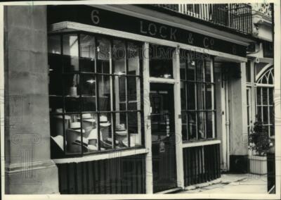 1988 Press Photo James Lock Company hat shop in London, England