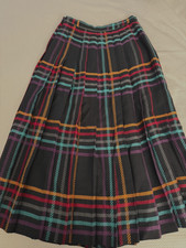 Vintage USA Made Women  s 10 pinch pleated plaid skirt by Britches imported fabri