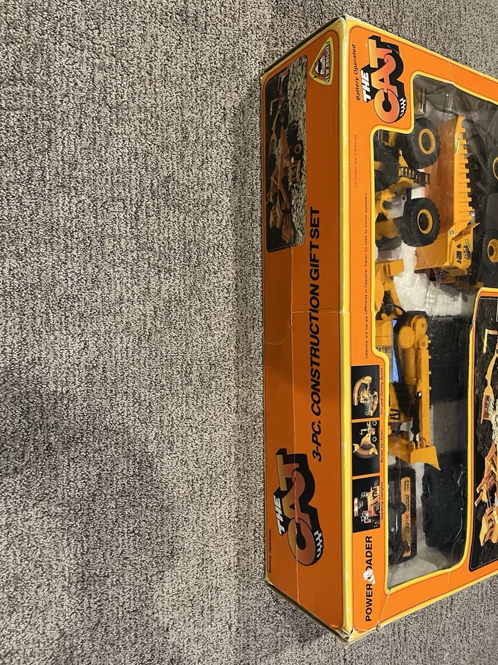 New Bright The Cat 3-pc Construction Set #2955  Power Dozer Dumper Loader Read!! - Image 3 of 4