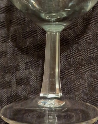 Set Of 2 Vintage Cordial Crystal Hexagon Stemmed Glasses 3 Ounces Made In France - Picture 3 of 7