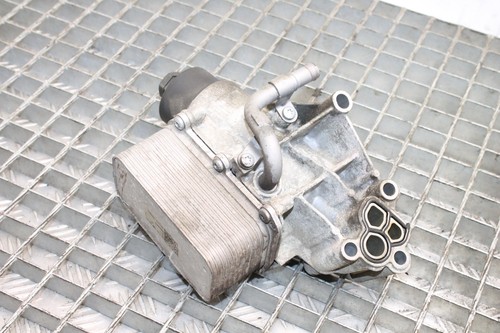 MERCEDES-BENZ A W176 AMG 4-Matic Öl Kühler A1331880001 2.0 Benzin 265 kW 2014