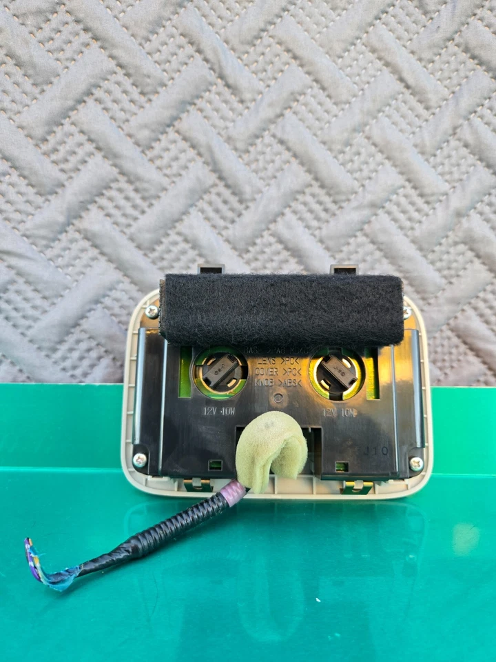 14 - 19 INFINITI M35H M37 Q70 Q70L ASIENTO TRASERO TECHO CÚPULA LUZ LÁMPARA OEM Foto 2 de 3