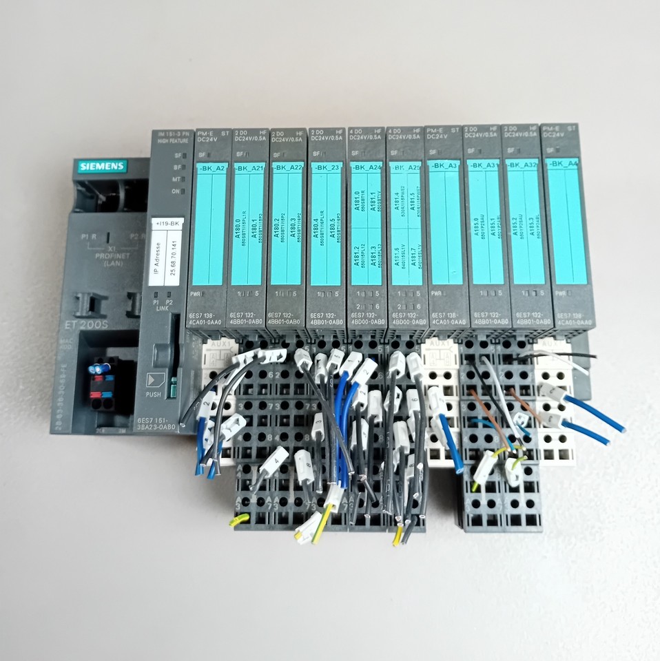 SIEMENS 6ES7 151 3BA23 0AB0 6ES7 138 4CA01 0AA0 6ES7 193 4CF50 0A (Modul