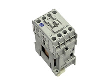 Allen Bradley 700-CF400ZJ Ser. A General Purpose 3-Phase Control Relay 24VDC