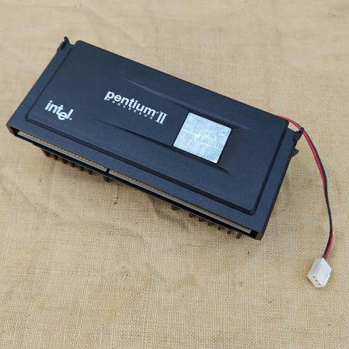 Prozessor CPU INTEL PENTIUM II mit Kühler 266Mhz & 512KB Cache Computer