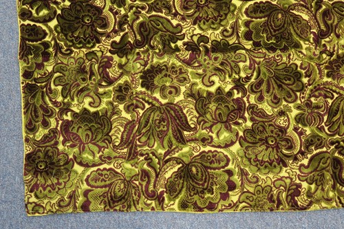 VINTAGE EUROPEAN CUT VOIDED VELVET DAMASK WRAPPING CLOTH TEXTILE 41" x 44" - Picture 3 of 6
