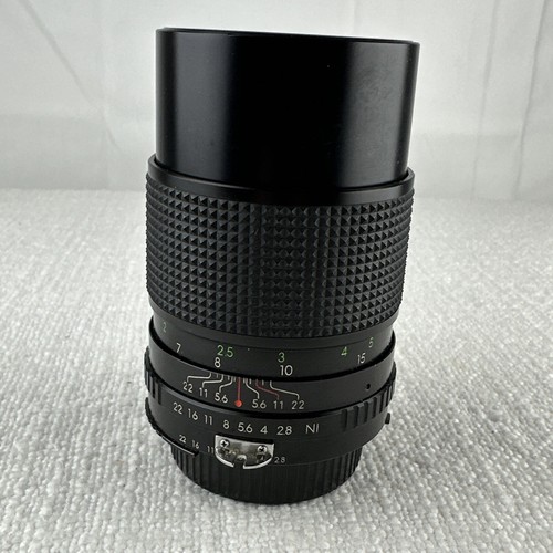 Vivitar 135mm 1:2.8 Black MC Telephoto Lens No. 900746 - Used
