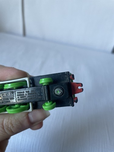 Vintage ERTL Thomas The Tank Engine Oliver No.11 Die Cast Train 1993 - Picture 8 of 8