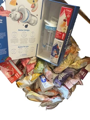 Cirkul 12 oz Plastic Water Bottle starter Kit - Blue Lid + 10 Flavor Cartridges