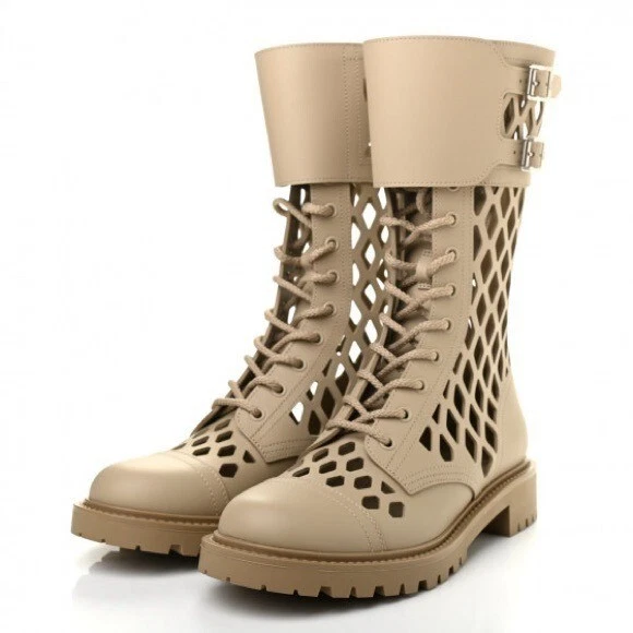 Christian Dior / Bottes de combat beige marron à lacets découpées piège en D 39 9