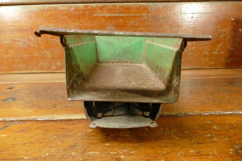 Vintage 1940s Wyandotte Large Pressed Steel Construction Dump Truck - 21” Long - Picture 6 of 8