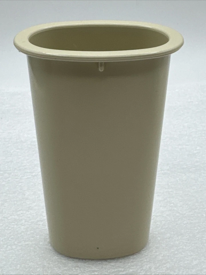 Vintage GE General Electric Food Processor D5FP1 Replacement Parts Food Pusher - Image 2 of 4