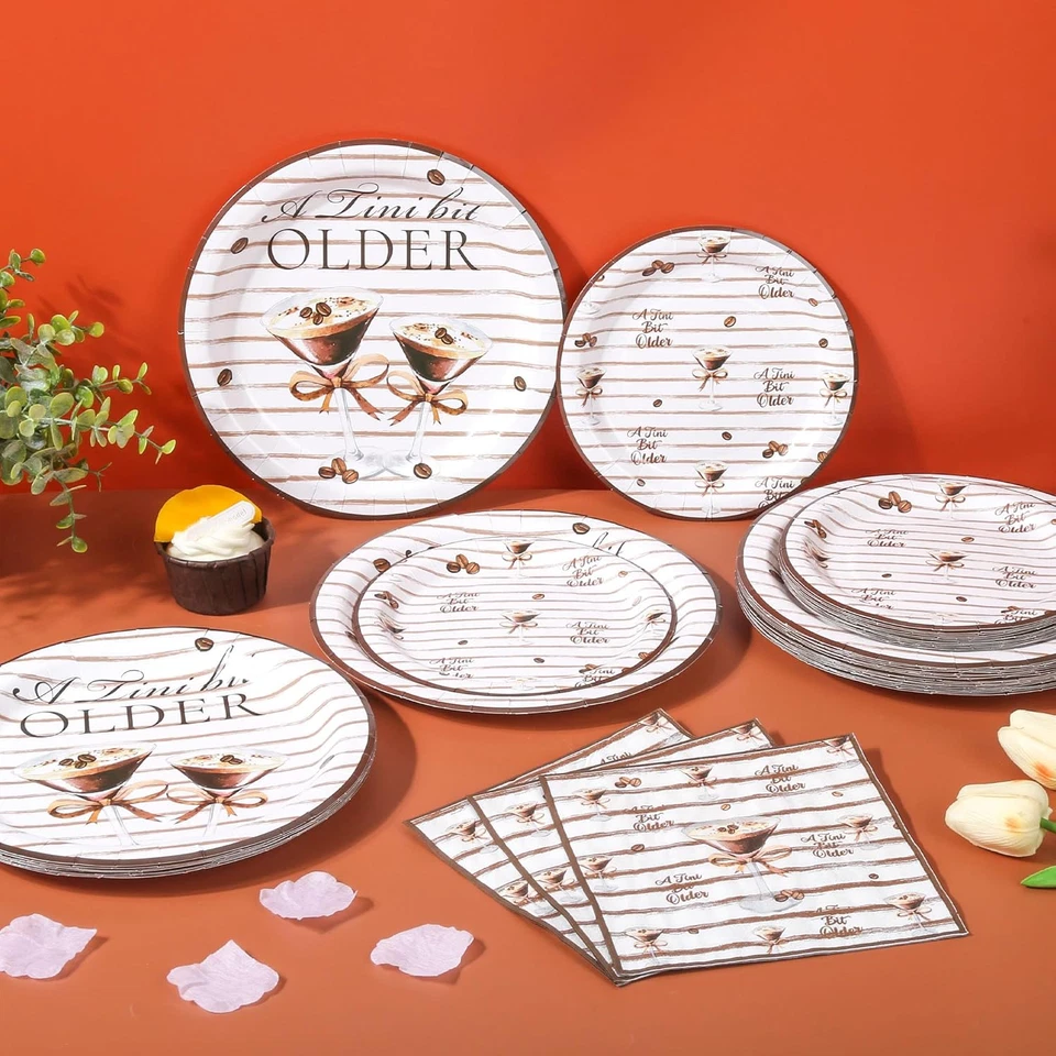 150 Piezas Tini Bit Antiguo Martini Decoración Martini Platos Servilletas un Tini Bit Plato Antiguo Foto 3 de 4