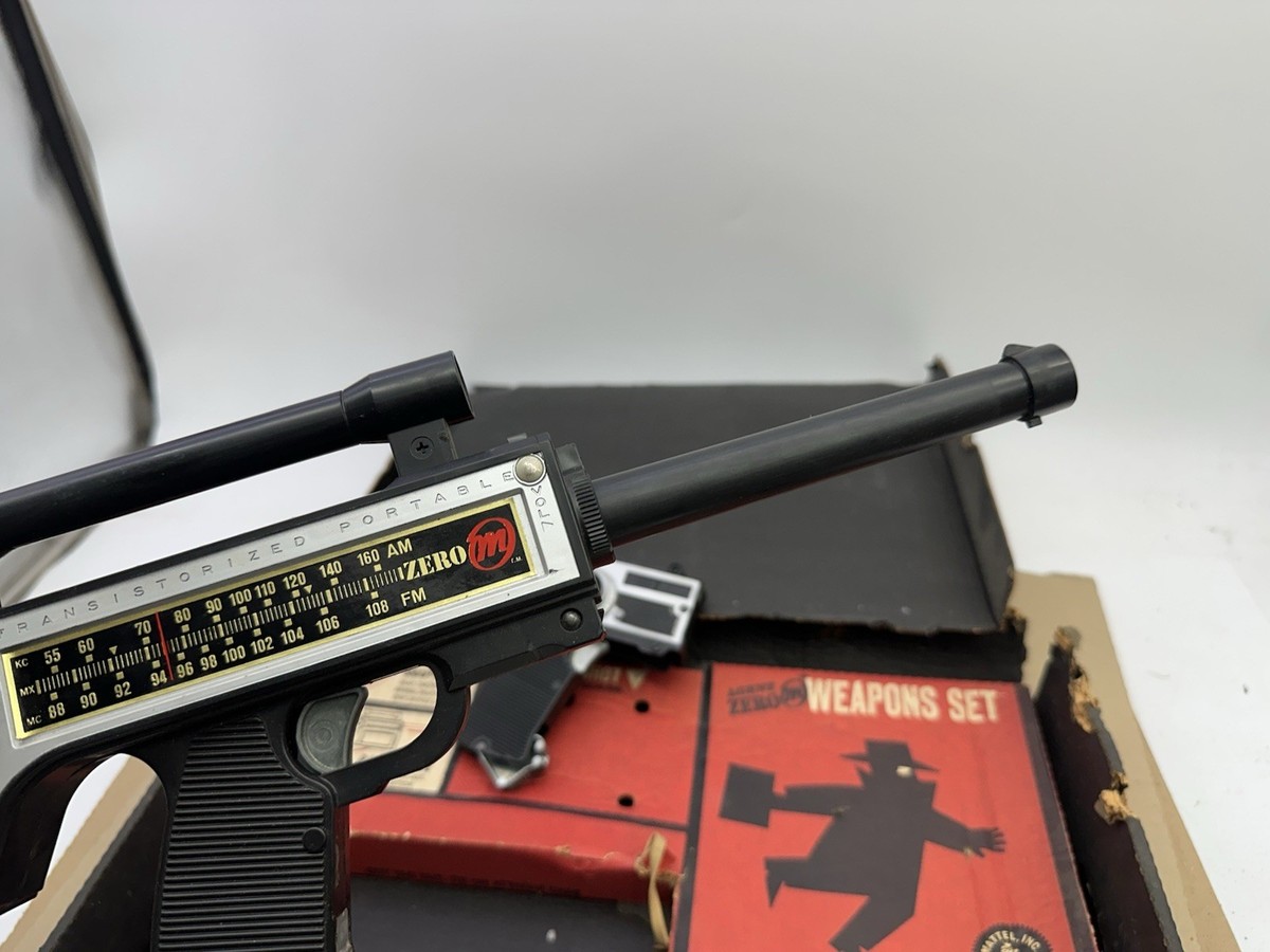 1964 Mattel Agent Zero M Weapons Set- Snap Shot, Radio Rifle w/Box