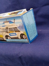 LEGO CITY: Police Car (7236) Used 100% complete w/instructions.  W/ Original box