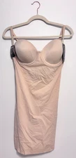 NWT 38B Maidenform Firm Control Thin & Powerful Static-Free Full Slip Shapewear