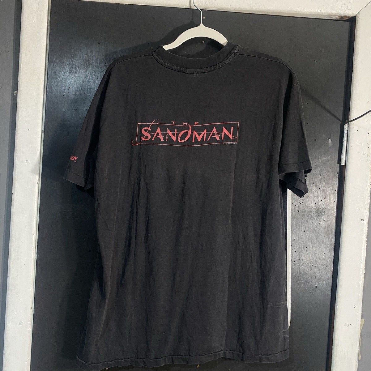 Vintage 1993 The Sandman Graphitti Family Photo Distressed T