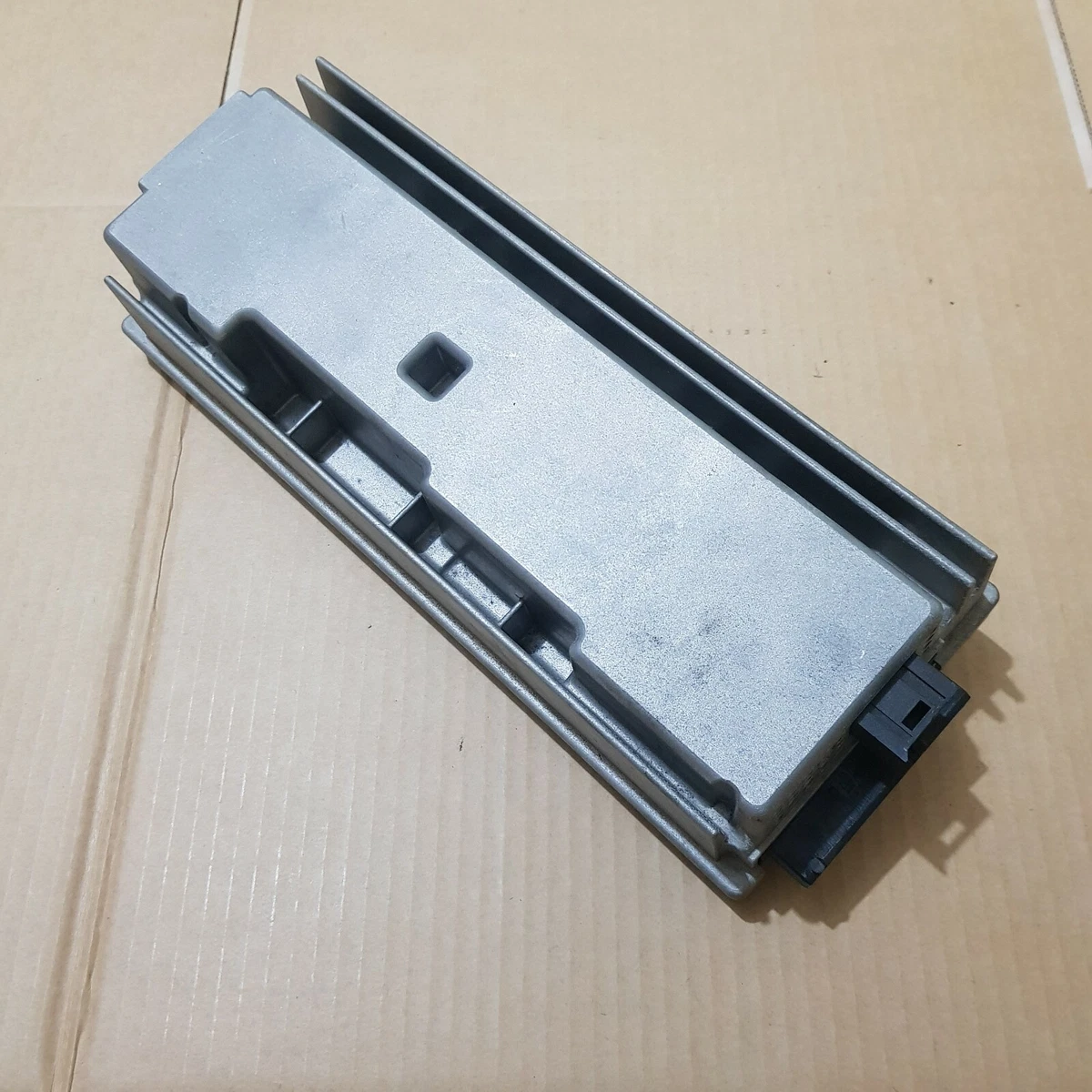 BMW X5 X6 HIFI AUDIO AMPLIFIER AMP, 65129205185, 9205185, GENUINE  