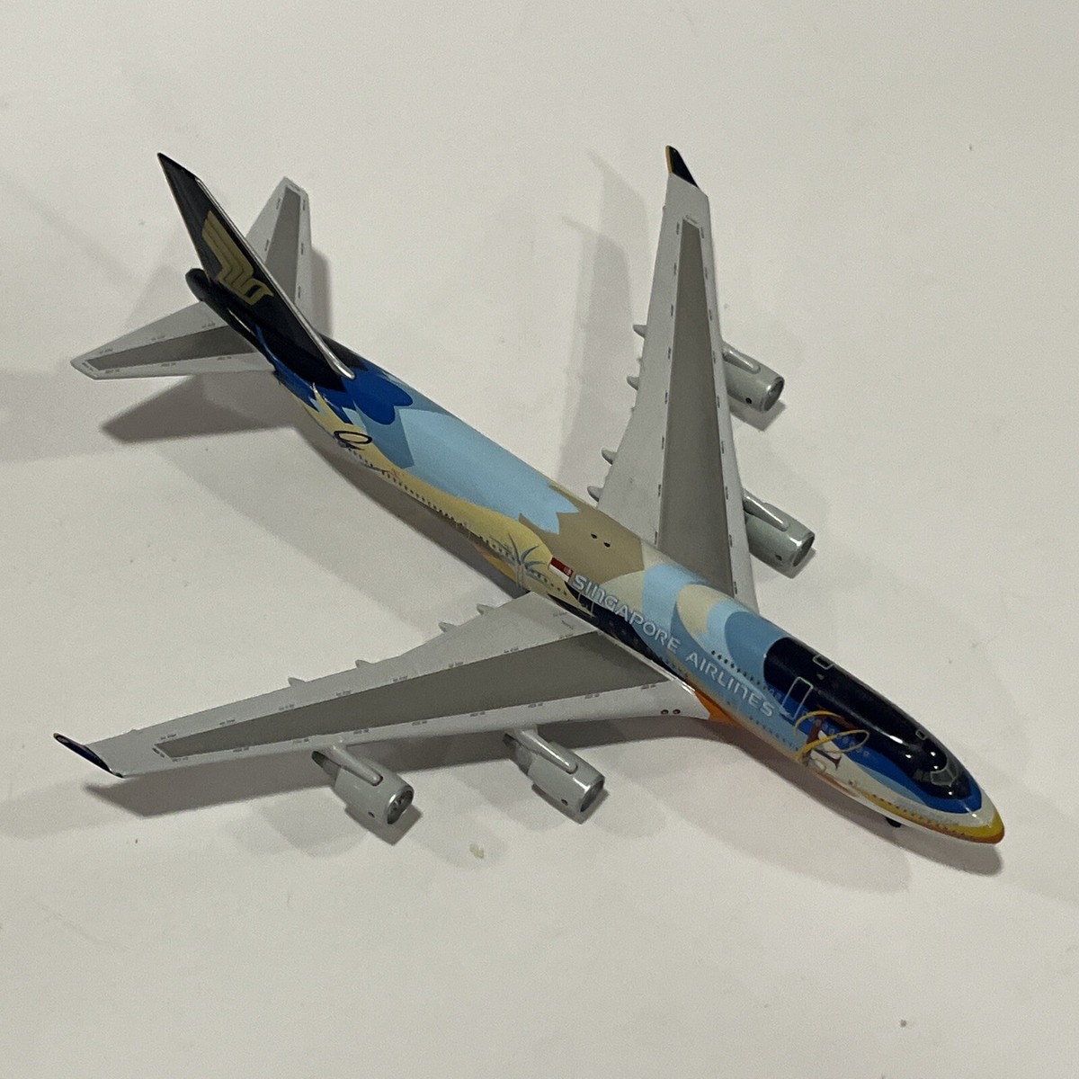 1:500 StarJets Singapore Airlines Boeing 747 400 Herpa Desert Palm