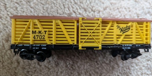 Lionel HO ESCALA LIFE LIKE #4702 - COCHE DE GANADO PUERTA CORREDERA ÚNICA “THE KATY” | Condition: Used