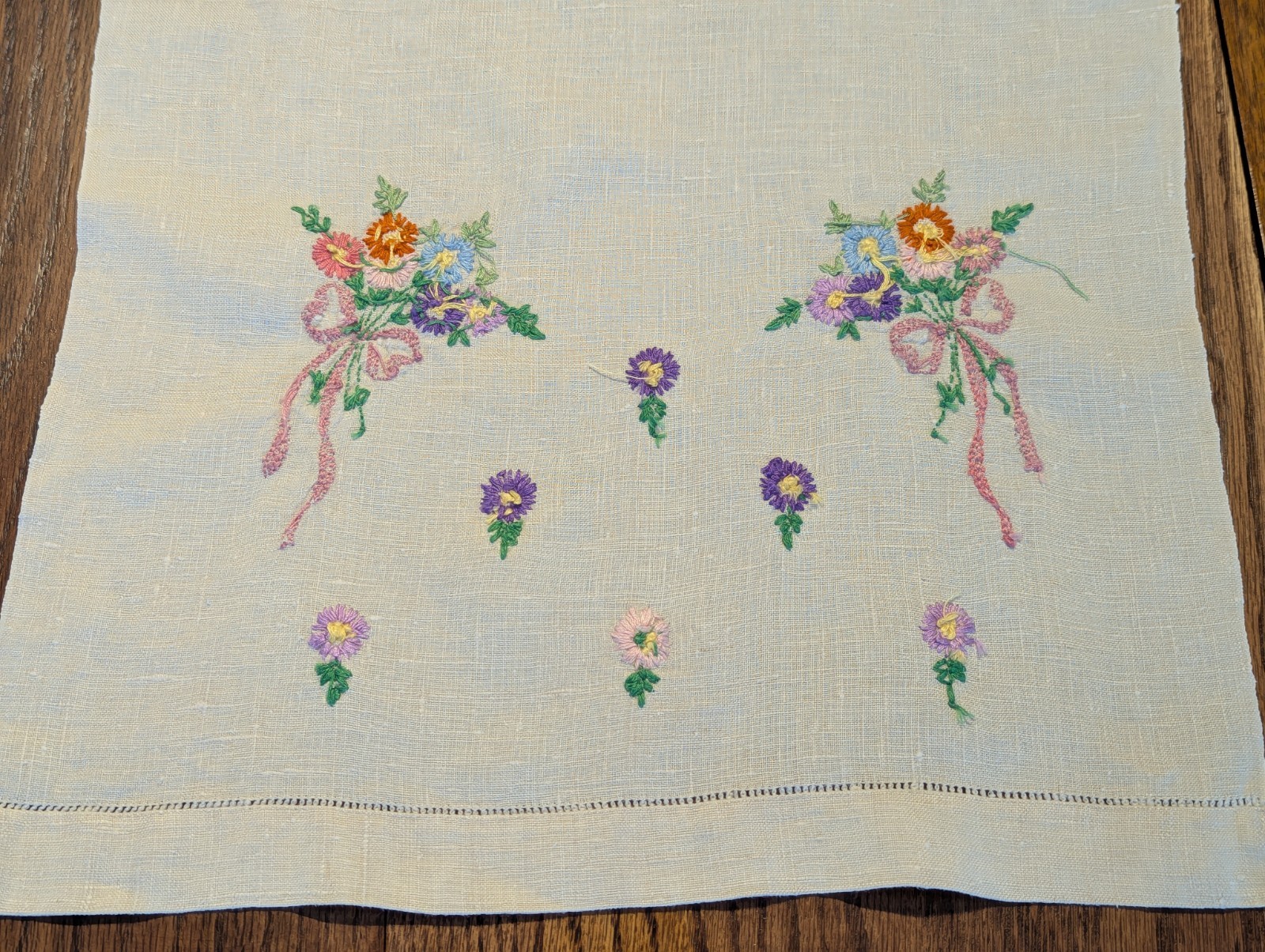 Vintage  Linen Table Runner, Buffet or Dresser Scarf.  Embroidery 41.5”x15.5”