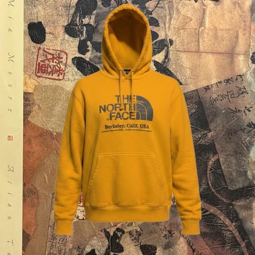 The North Face Berkeley Logo Pullover Hoodie Yellow Large