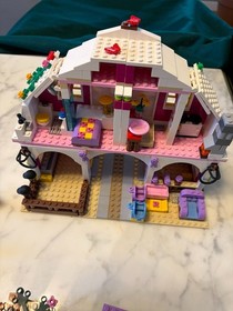LEGO FRIENDS: Heartlake Stables (3189), added 41039 stable