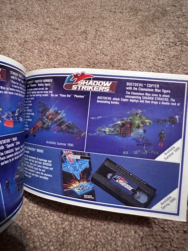 Kenner Action Toy Guide 1990 Batman Beetlejuice Ghostbusters Rat Fink Robocop - Foto 5 di 9