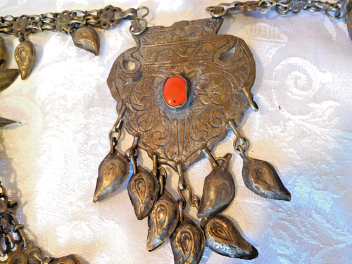 Vintage Brass & Coral Handmade Necklace~ Large HIPPIE bangle Necklace~ FREE SHIP - Picture 3 of 7
