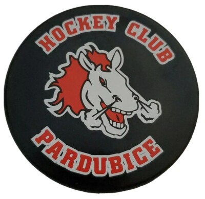 PARDUBICE     HOCKEY CLUB VINTAGE RUBENA MFG. OFFICIAL   PUCK MADE IN  