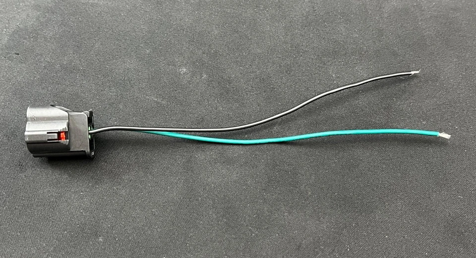 Штепсельный разъем жгута косички генератора для Dodge Stratus L4 V6 2002-2004 годов выпуска - Изображение 2 из 4