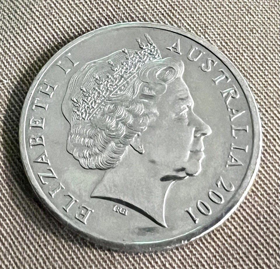 rare-australian-20-cents-2001-sir-donald-bradman-commemorative-cricket