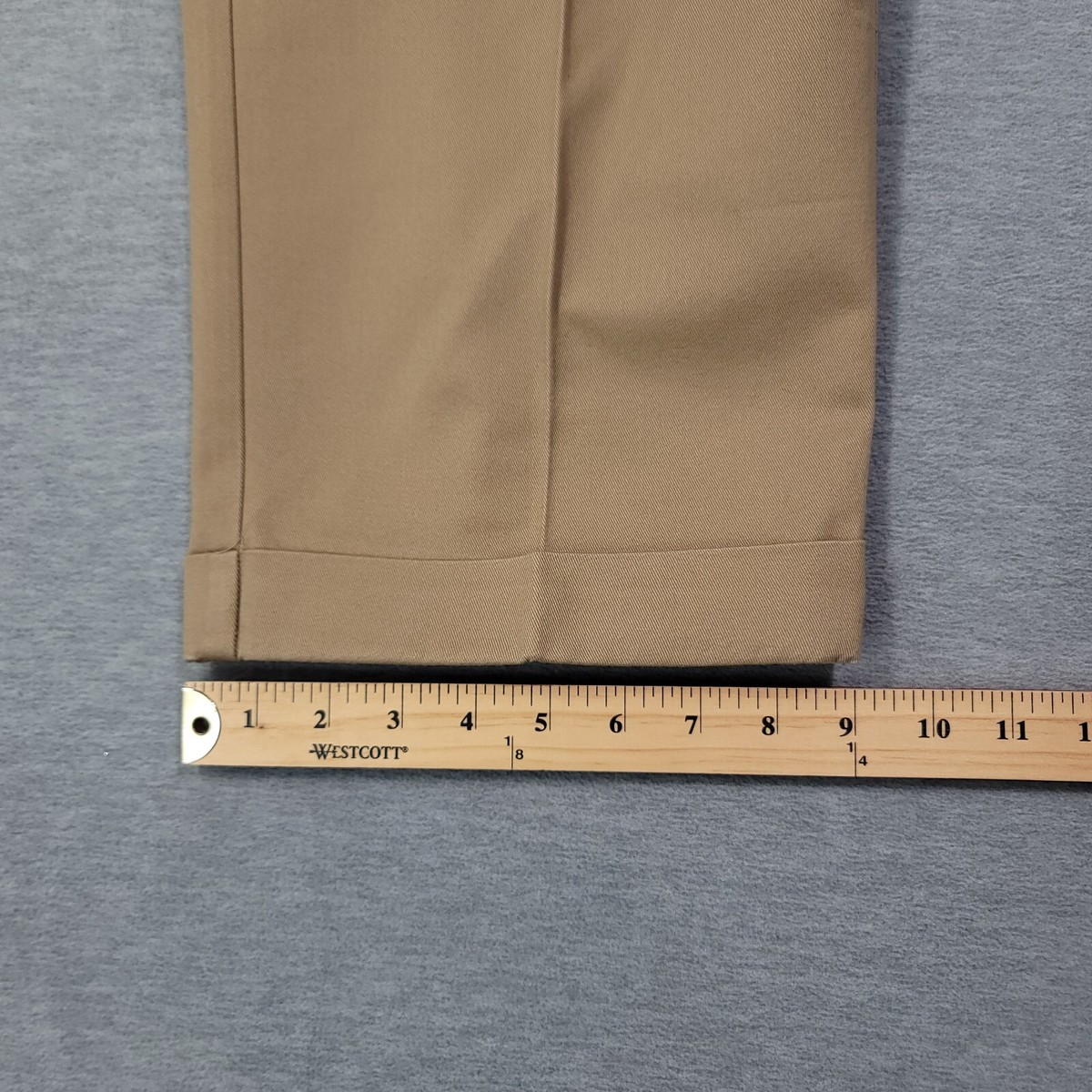 Izod Pants Mens 33x29 Khaki Beige Madison Chino SportFlex Pleated