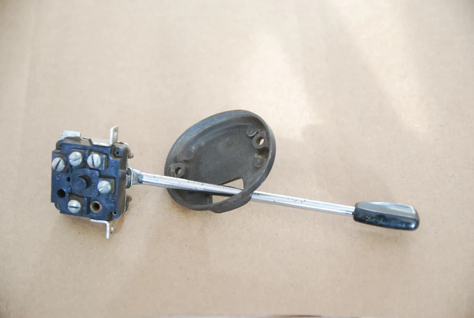 Interruptor intermitentes para Ford Taunus 12M Foto 2 de 4