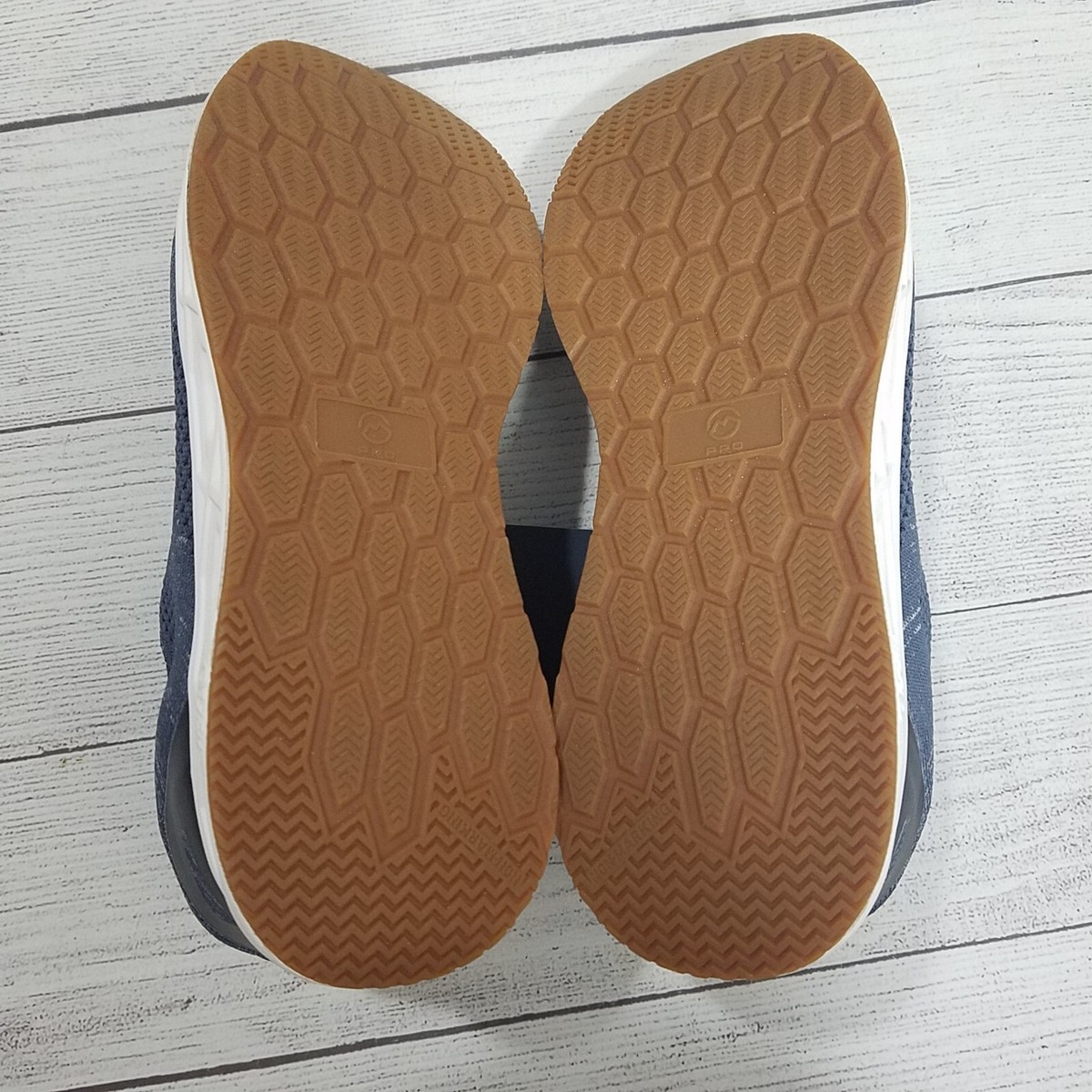Magellan Outdoors Pro Mesh Boat Performance Fishing Shoes 
